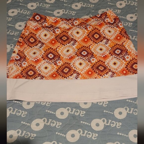 Oxford Golf Orange, Plum, and White Floral Golf Skort Size Medium - Picture 5 of 6